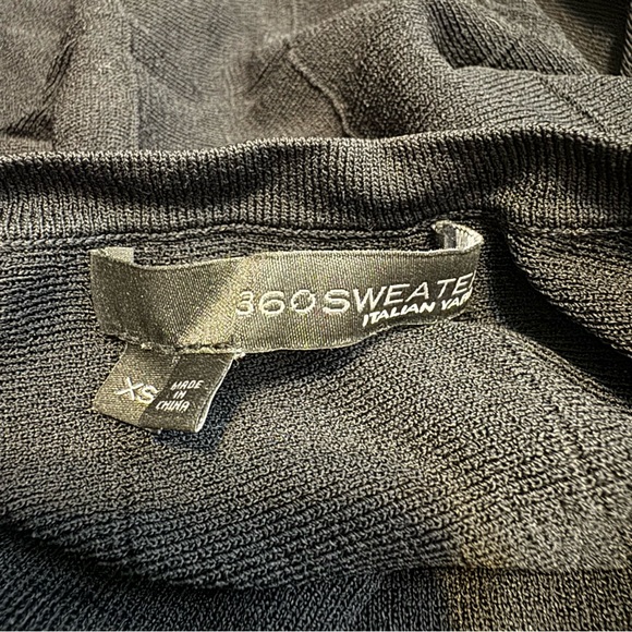 360 Sweater Italian Yarn Knit Short Sleeve Crop Length Top Black Sz XS - Picture 5 of 8